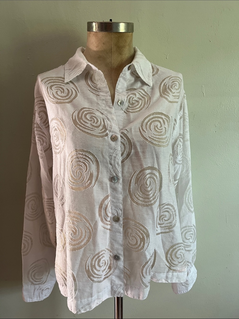 Vintage chico’s design shirt size 1